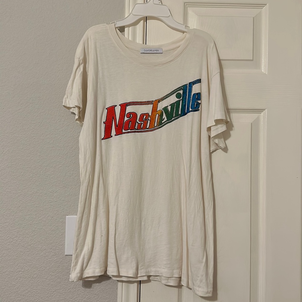 EUC daydreamer Nashville t shirt women’s medium- oversized